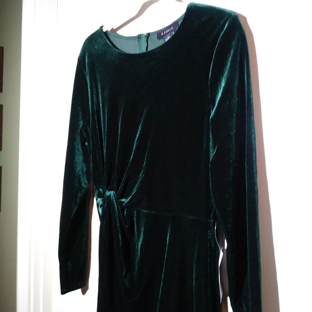 B. Darlin Dark Green Emerald Velvet / Velour Dress | Party/Holiday Dress - Picture 1 of 6